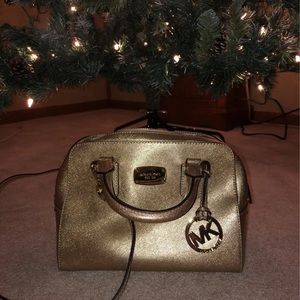LIKE NEW Michael Kors bag